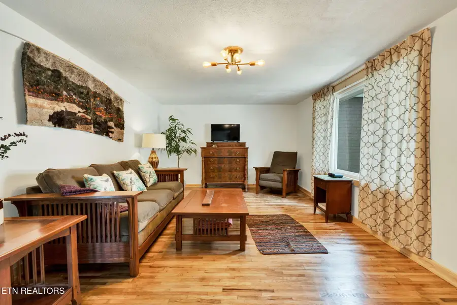 811 Tennal St, Athens, TN 37303 - #2