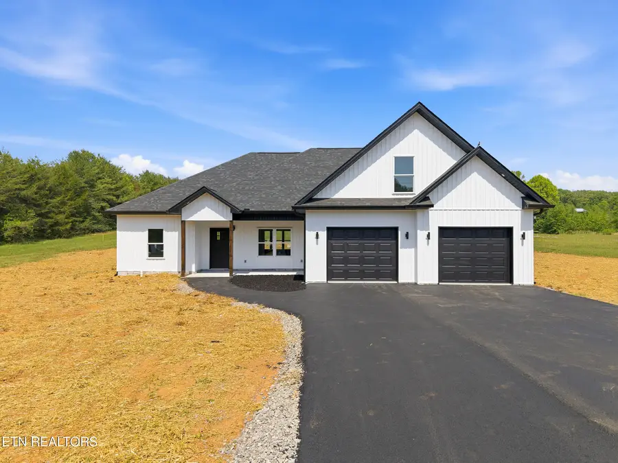 3646 Miser Station Rd, Louisville, TN 37777 - #2