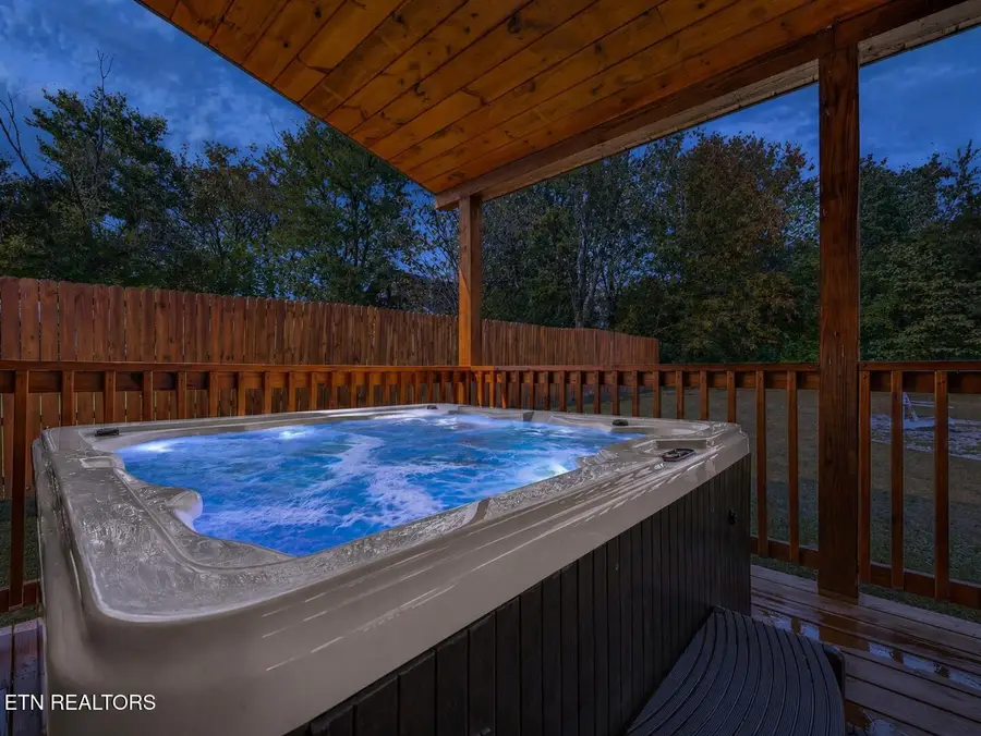 216 Caton Rd, Sevierville, TN 37862 - #2
