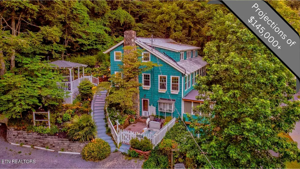 204 Hill St, Gatlinburg, TN 37738 - #1