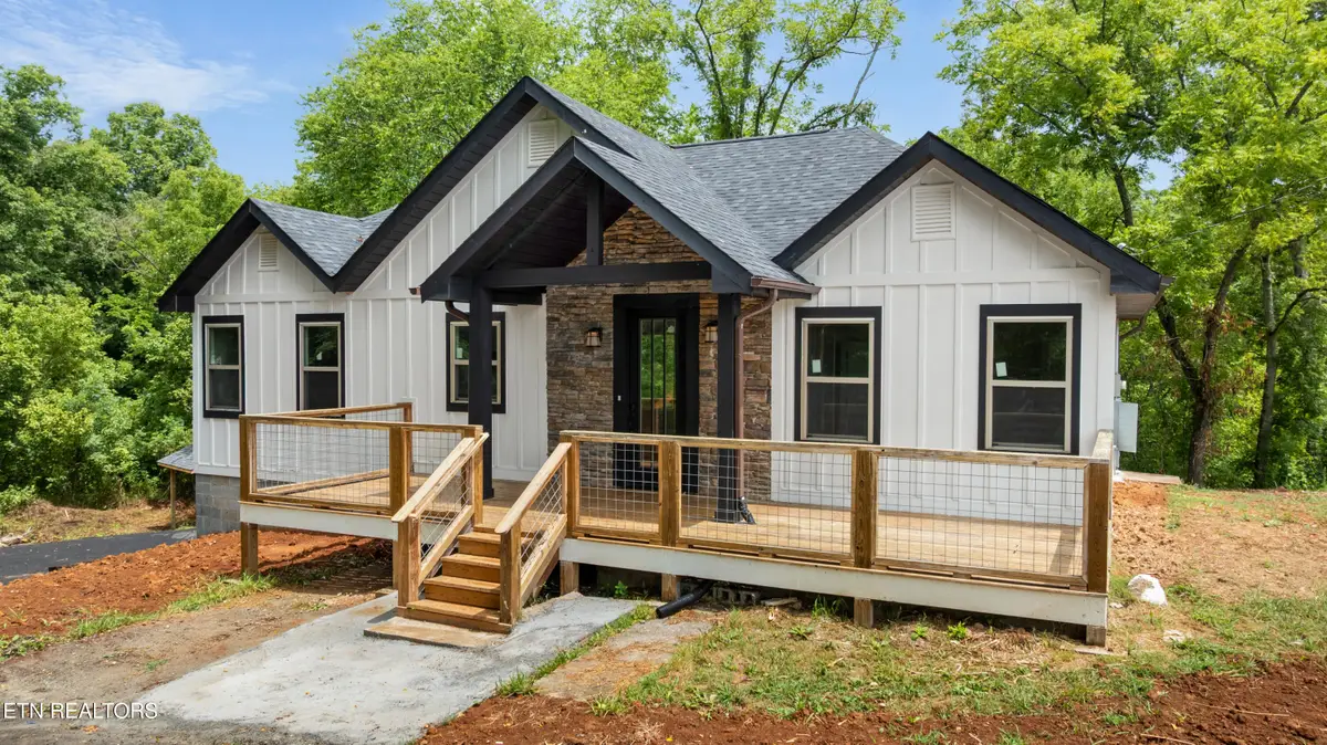 2222 Bales Rd, Knoxville, TN 37914 - #1