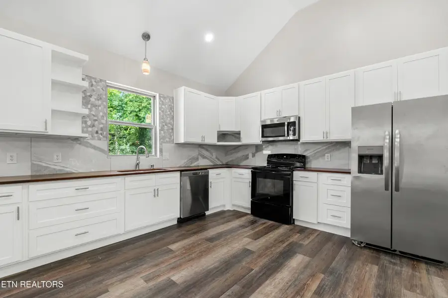 2222 Bales Rd, Knoxville, TN 37914 - #2