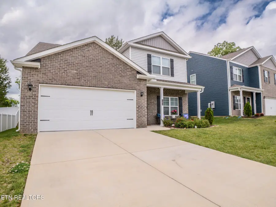 142 Thistle Drive, Bluff City, TN 37618 - #2