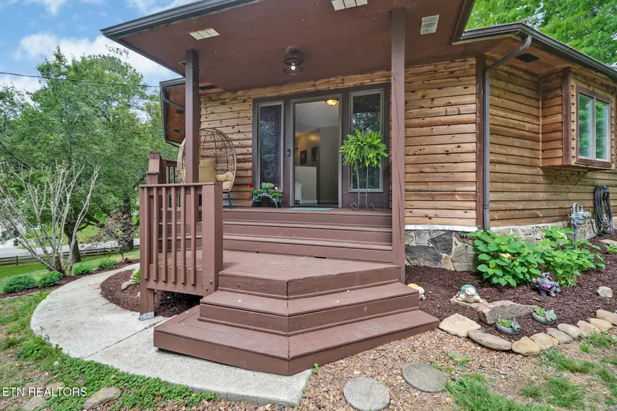 335 Old Tacora Hills Rd, Clinton, TN 37716 - #2