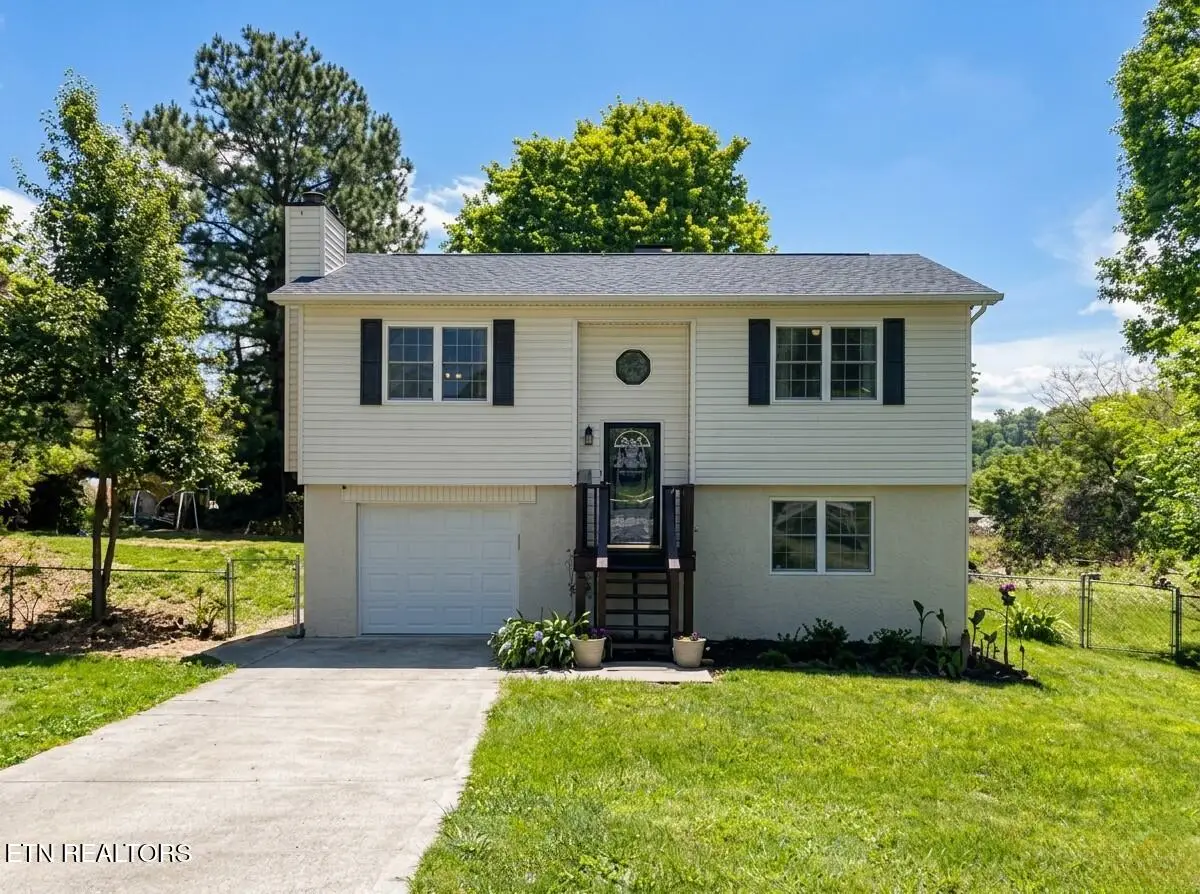 7300 Oak Chase Rd, Knoxville, TN 37918 - #1