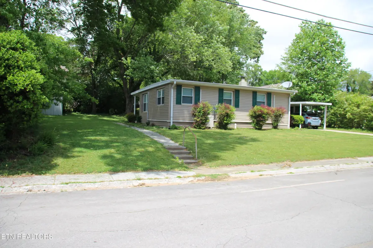 203 Northwestern Ave, Oak Ridge, TN 37830 - #1
