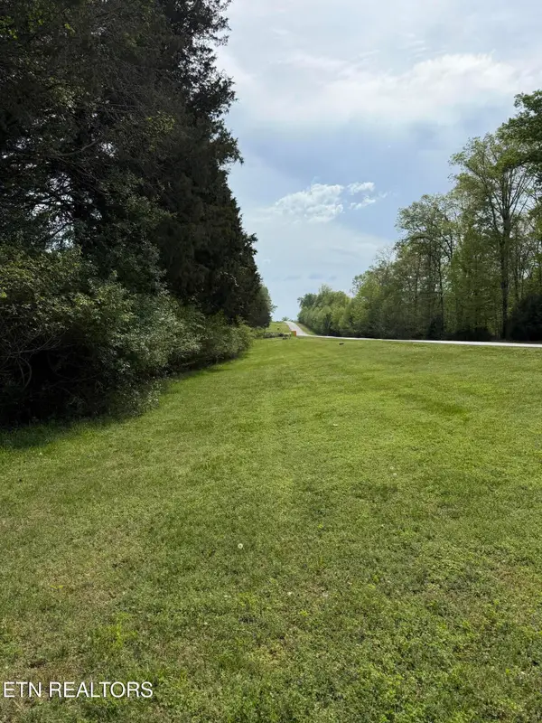 203 W Shore Drive, Rockwood, TN 37854