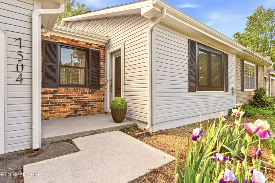 7504 NW Chatham Circle, Knoxville, TN 37909 - #2