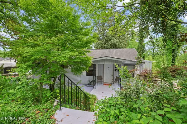 109 Albany Rd, Oak Ridge, TN 37830