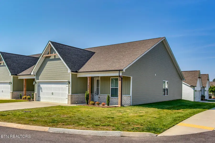 428 Creekside Way, Lenoir City, TN 37771 - #3