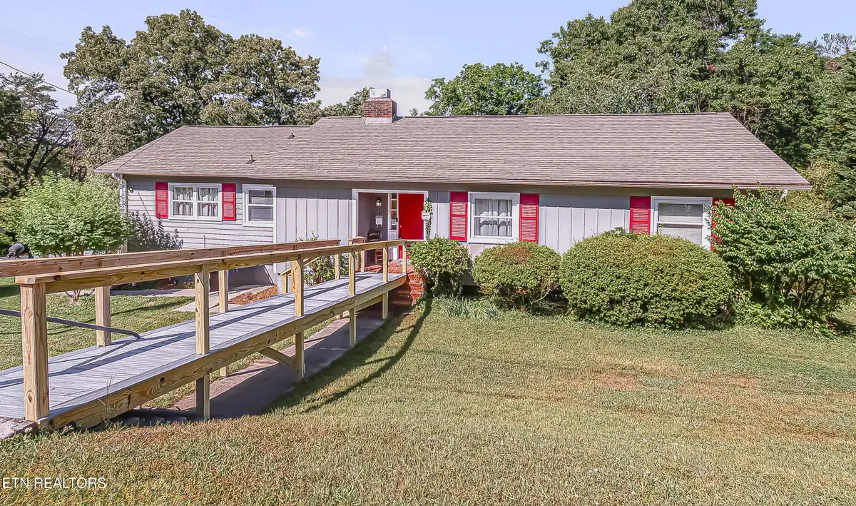 107 Nixon Rd, Oak Ridge, TN 37830 - #1