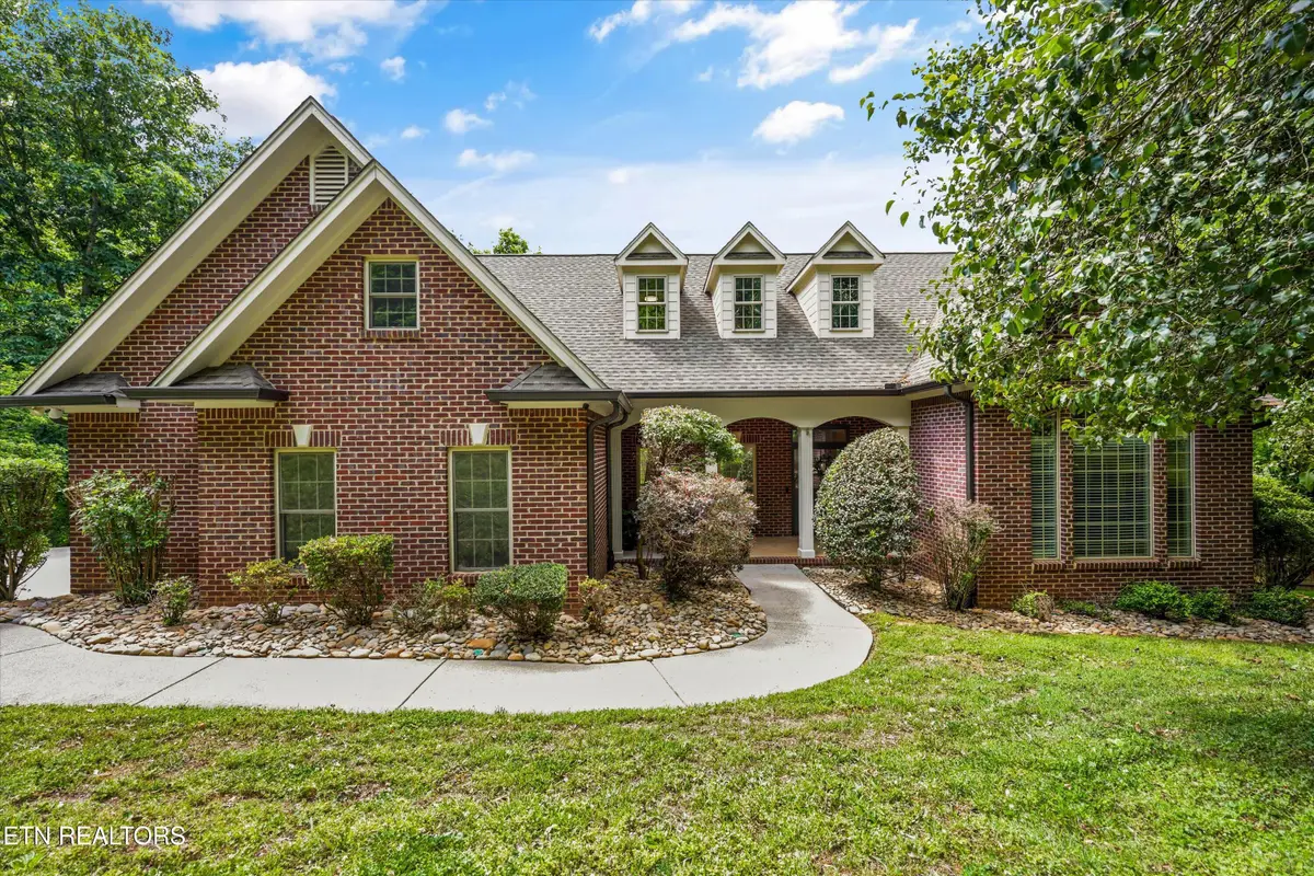 1121 S Sequoyah Drive, Friendsville, TN 37737 - #1