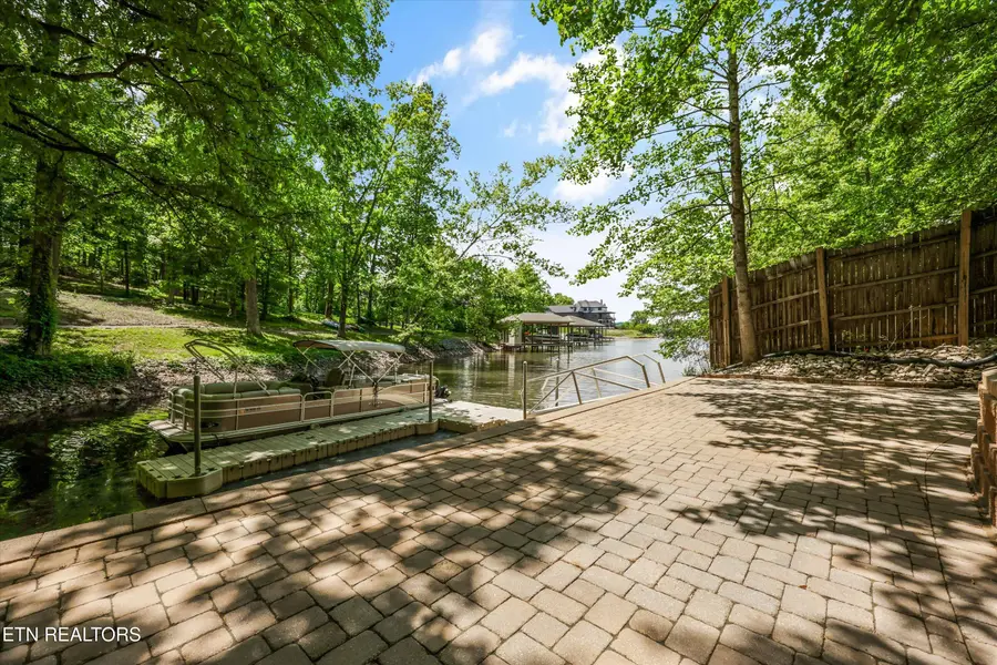 1121 S Sequoyah Drive, Friendsville, TN 37737 - #3