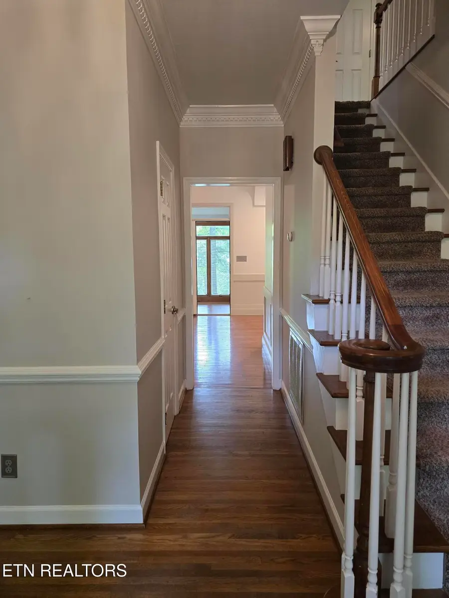 701 Hampton Roads Drive, Knoxville, TN 37934 - #2