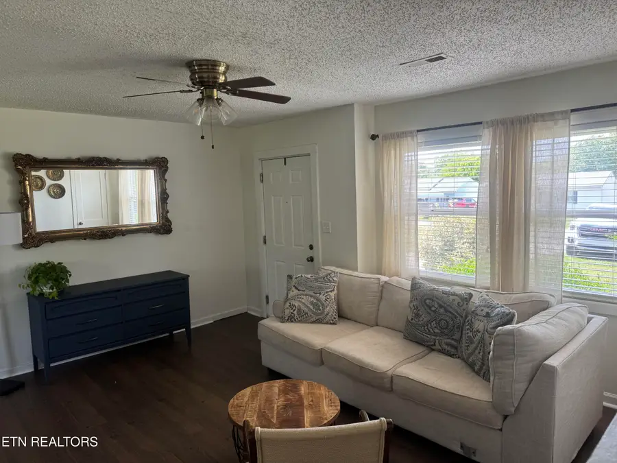 2522 Marshall St, Maryville, TN 37804 - #2