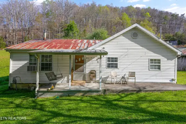 542 Back Valley Rd, Sneedville, TN 37869