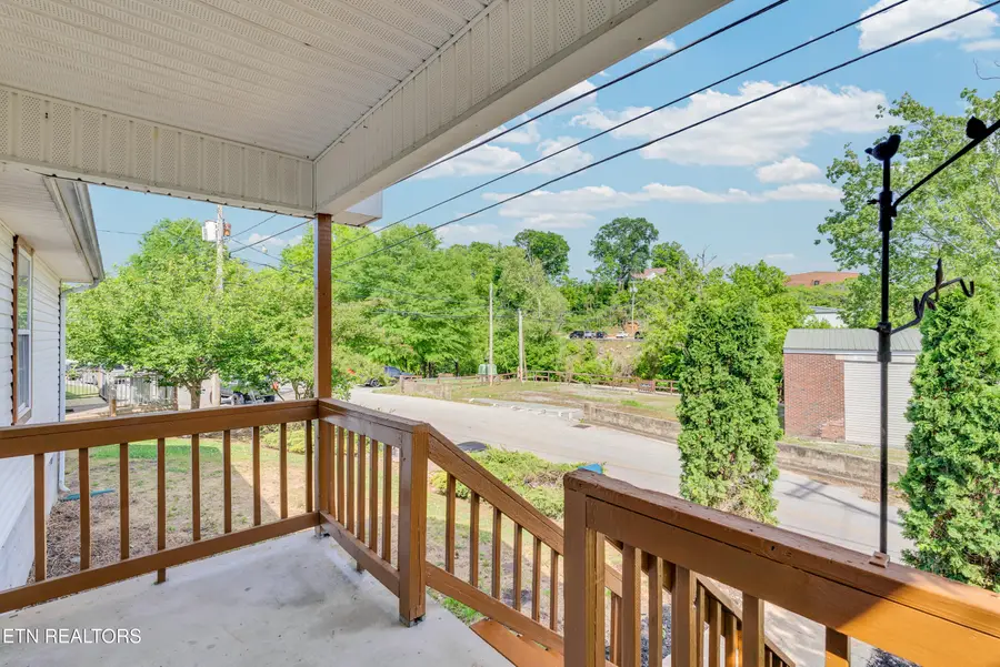 7 N Carter St, Sparta, TN 38583 - #3