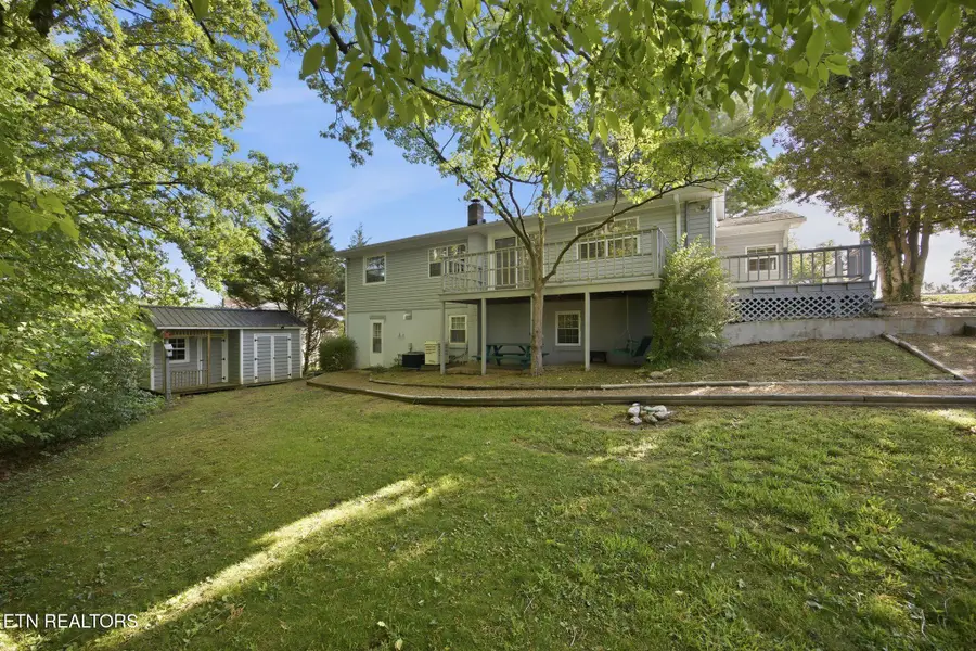 1812 Cherokee St, Athens, TN 37303 - #2