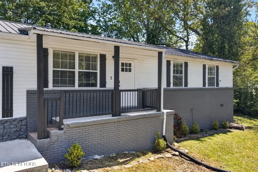 651 Prentice St, Crossville, TN 38555 - #3