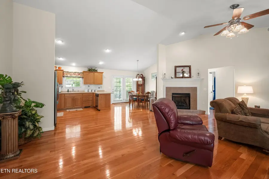 957 Stonecrest Loop, Crossville, TN 38571 - #2