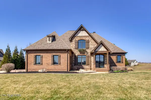 916 Castaway Lane, Lenoir City, TN 37772
