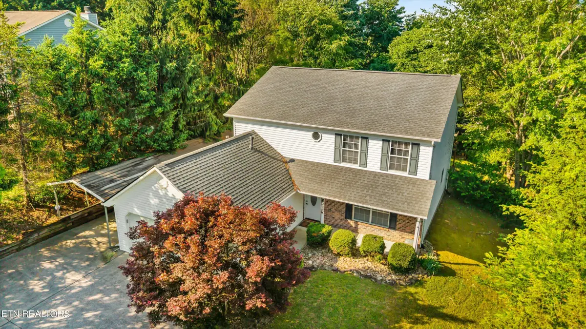 8215 Foxworth Tr, Powell, TN 37849 - #1