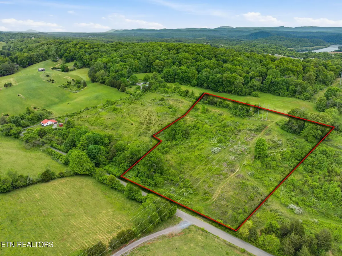 W Bear Hollow Rd, Rogersville, TN 37857 - #1