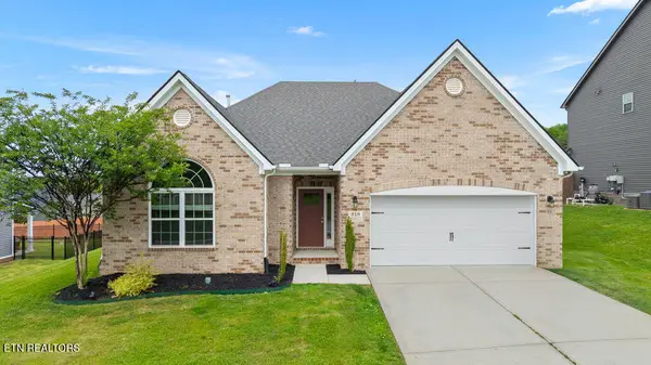 818 Brookwood Lane, Maryville, TN 37801