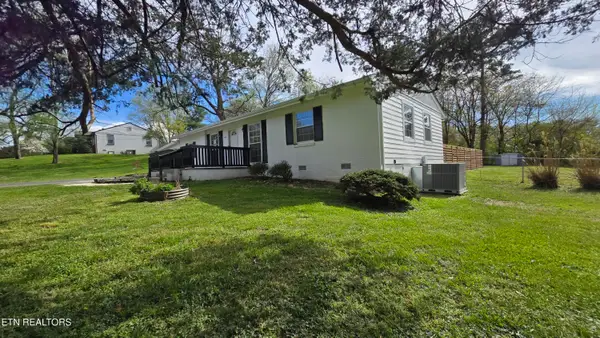 1133 Ferd Hickey Rd, Knoxville, TN 37909