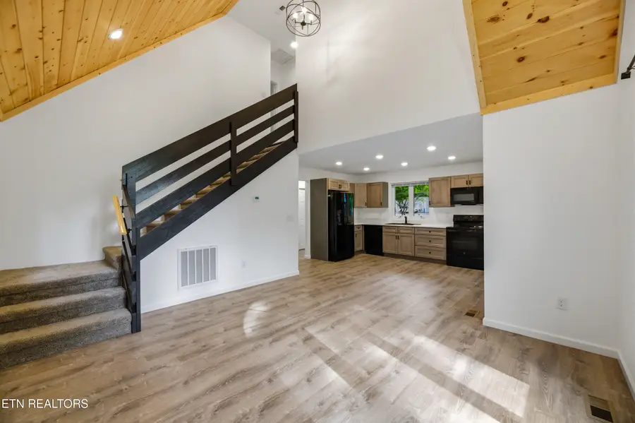514 Church St, Vonore, TN 37885 - #3