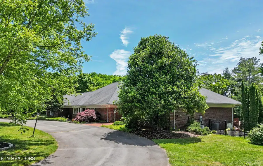 1320 Dunbarton Drive, Maryville, TN 37803 - #3