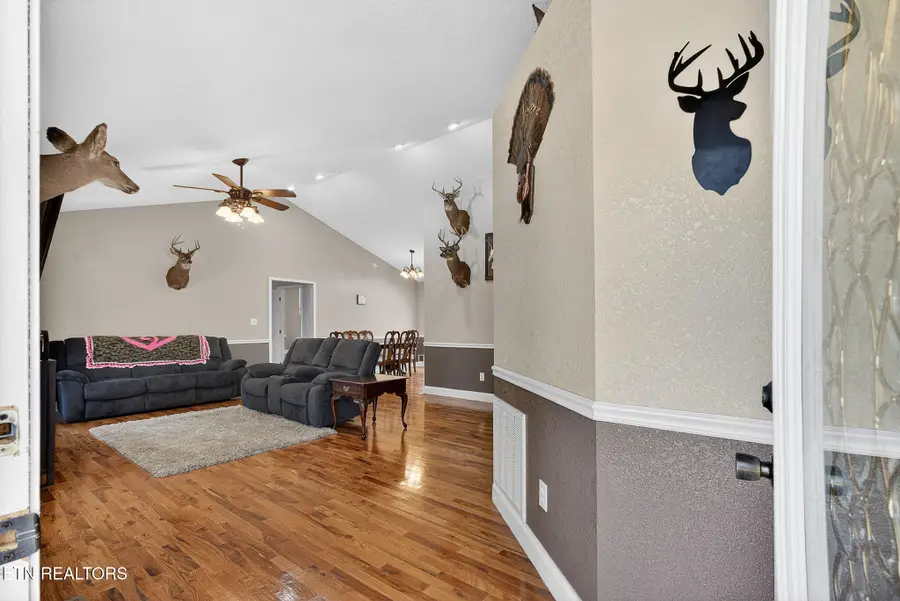 930 Oak Grove Rd, Madisonville, TN 37354 - #2