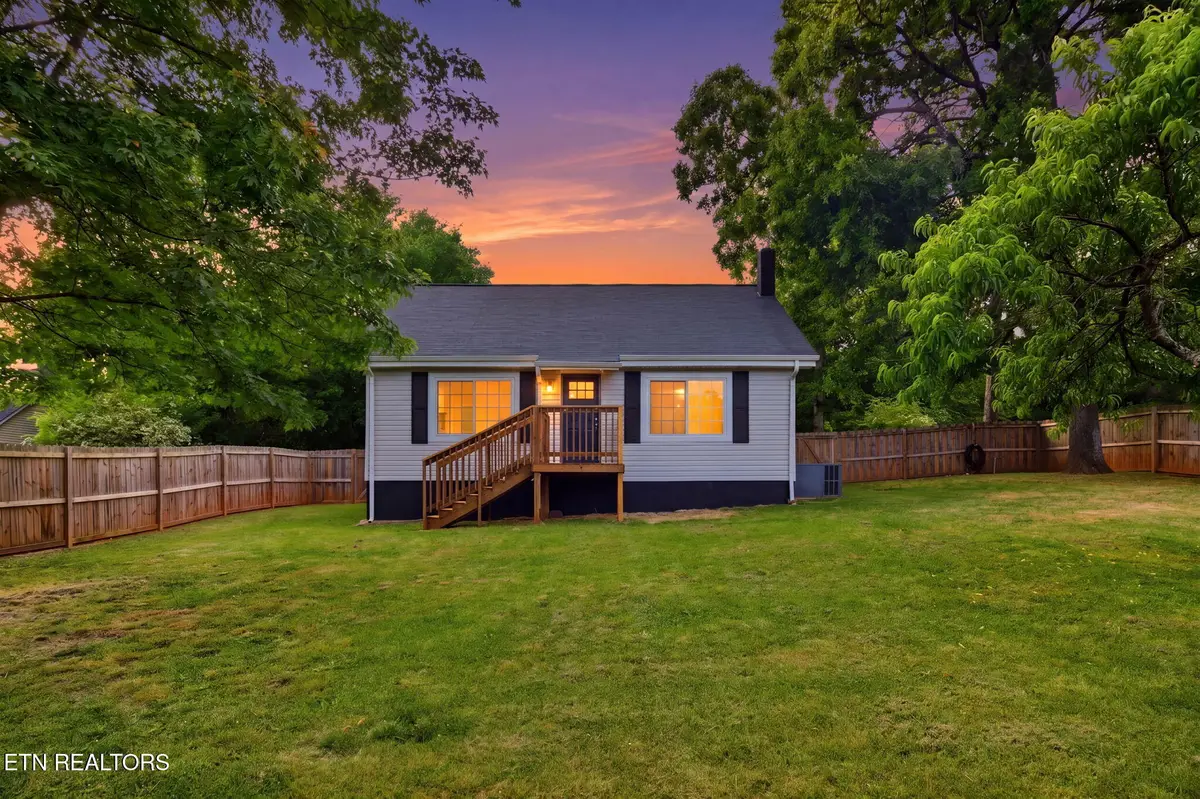 2540 Mentor Rd, Louisville, TN 37777 - #1