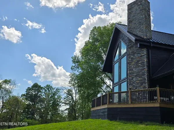 833 Duck Creek Rd, Sneedville, TN 37869