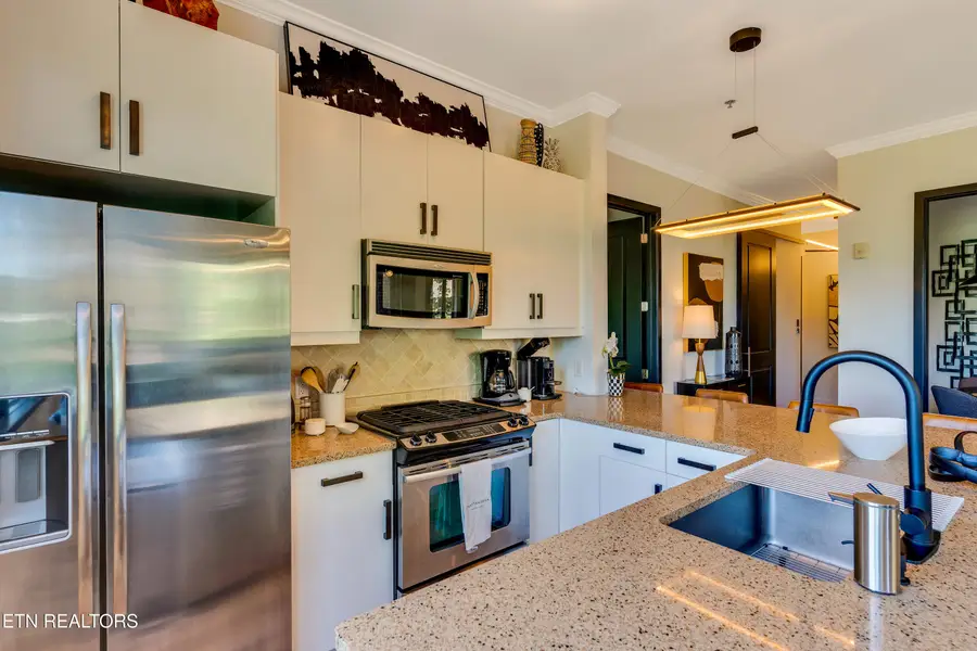 200 Manufacturers Rd #APT 345, Chattanooga, TN 37405 - #2