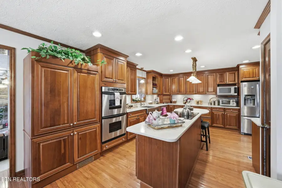 611 Providence Rd, Cumberland Gap, TN 37724 - #2