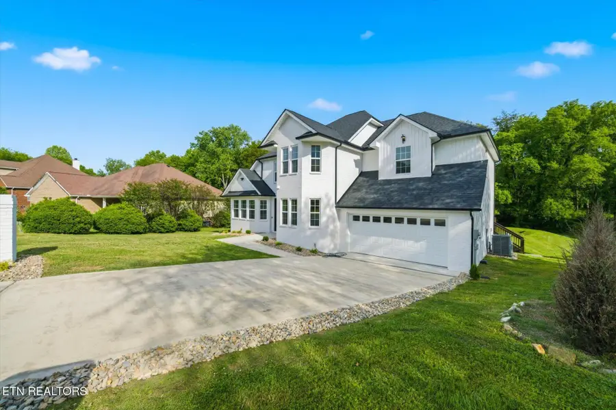 3636 S Creek Rd, Knoxville, TN 37920 - #3