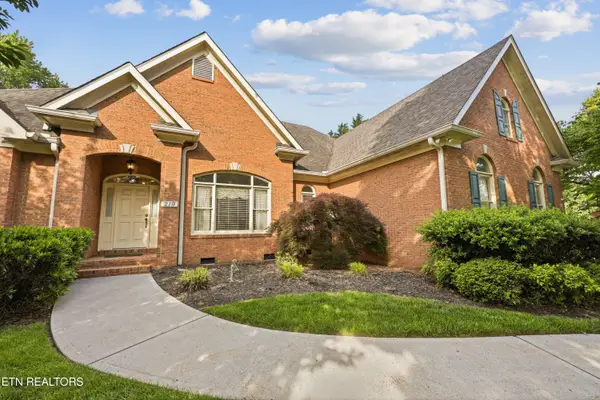 219 Shadowfax Rd, Farragut, TN 37934