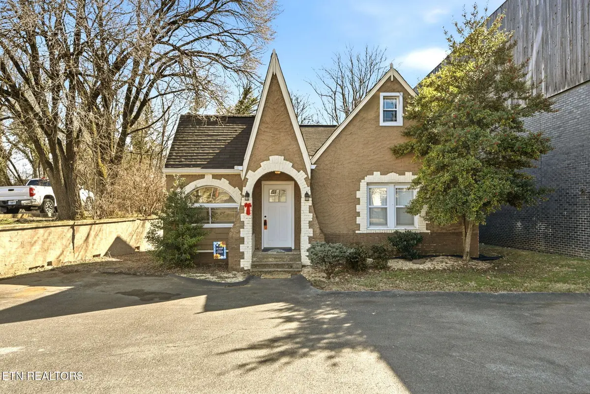 3820 Sutherland Ave, Knoxville, TN 37919 - #1
