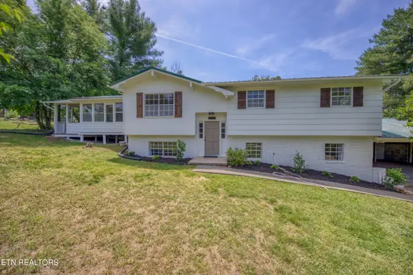 808 Williamson Chapel Rd, Maryville, TN 37801
