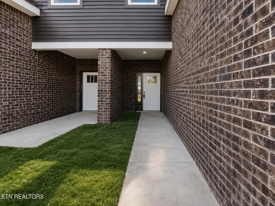 719 Haig St, Maryville, TN 37801 - #2