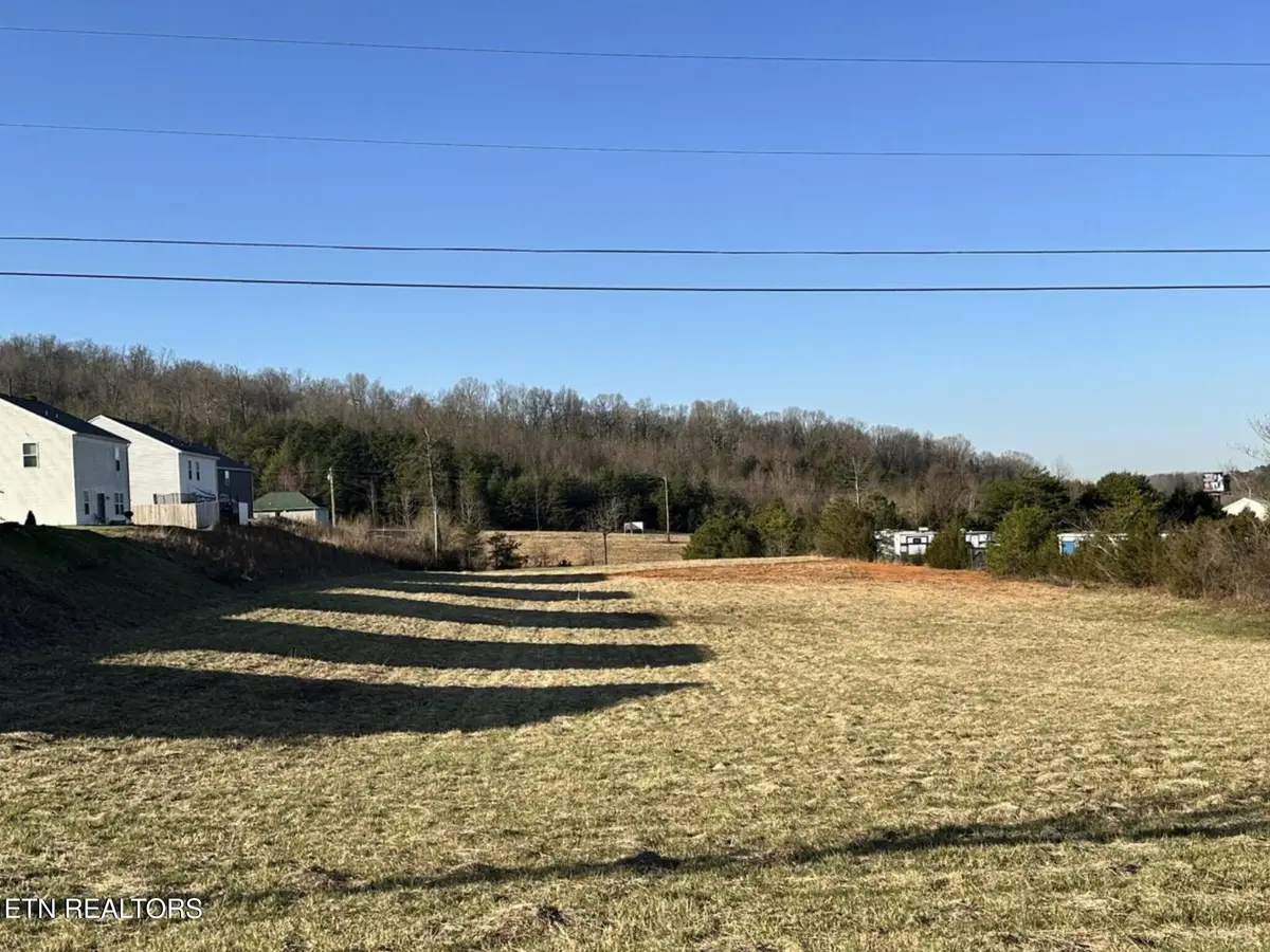 5R-2 Milldale Rd, Dandridge, TN 37725 - #1