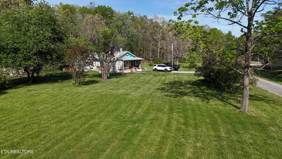42 Dripping Springs Court, Monterey, TN 38574 - #2