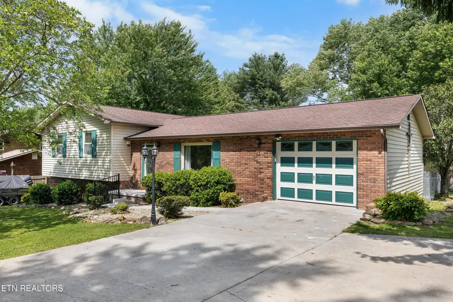 112 Shannon Rd, Jacksboro, TN 37757 - #2