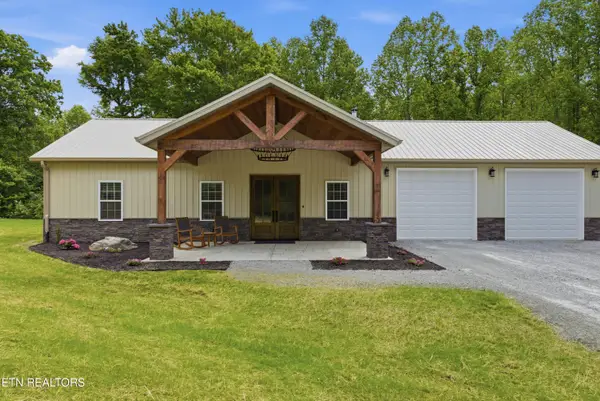 111 Eagle Point Rd, Oakdale, TN 37829