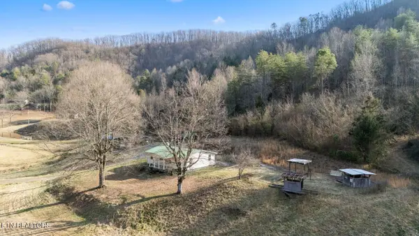 1145 Little Cove Rd, Sevierville, TN 37862