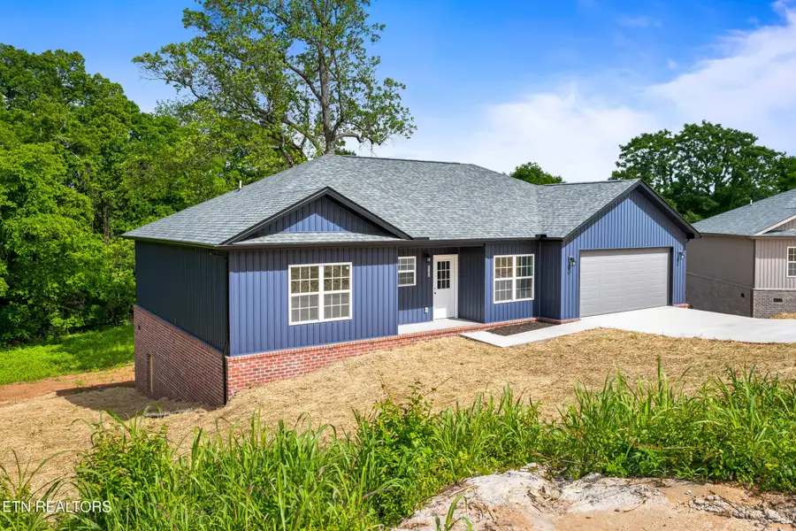 2102 Kings View Loop, Seymour, TN 37865 - #2