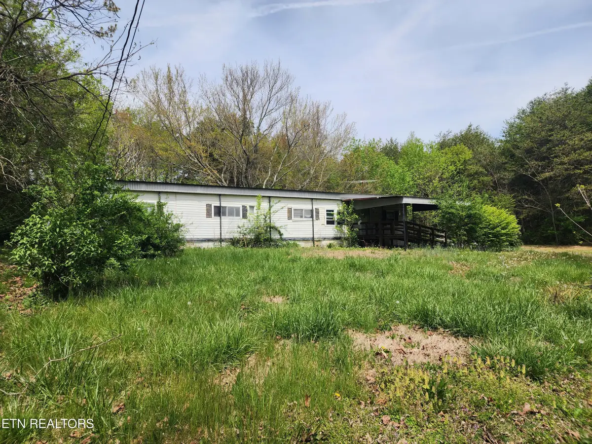 942 Honeysuckle Rd, Maryville, TN 37801 - #1