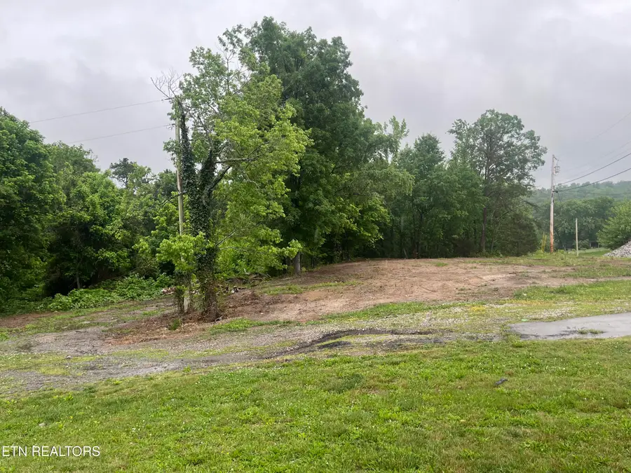 1665 Roane State Hwy, Harriman, TN 37748 - #2