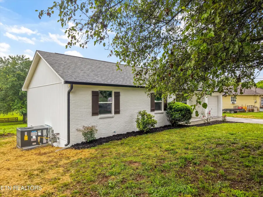 460 Anchor Drive, Lenoir City, TN 37771 - #3